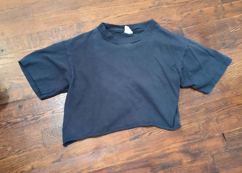 Champion T-Shirt Size Medium Navy Blue Crop Top 1970s vintage